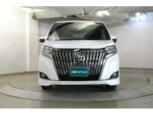 エスクァイア Ｇｉ　プレミアムパッケージ　ブラックテーラード　衝突軽減　盗難防止システム　フルフラット　３列　スマキー　ＤＶＤ再生　ＬＥＤライト　キーフリー　オートクルーズコントロール　アイドリングストップ　横滑り防止機能　エアバッグ　オートエアコン　ＡＢＳ（2枚目）