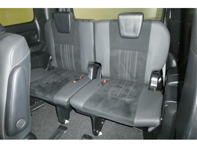 エスクァイア Ｇｉ　プレミアムパッケージ　ブラックテーラード　衝突軽減　盗難防止システム　フルフラット　３列　スマキー　ＤＶＤ再生　ＬＥＤライト　キーフリー　オートクルーズコントロール　アイドリングストップ　横滑り防止機能　エアバッグ　オートエアコン　ＡＢＳ（16枚目）