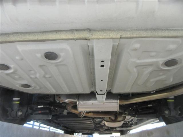 エスクァイア Ｇｉ　プレミアムパッケージ　ブラックテーラード　衝突軽減　盗難防止システム　フルフラット　３列　スマキー　ＤＶＤ再生　ＬＥＤライト　キーフリー　オートクルーズコントロール　アイドリングストップ　横滑り防止機能　エアバッグ　オートエアコン　ＡＢＳ（40枚目）