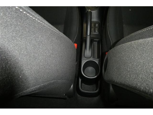 アクア Ｓスタイルブラック　バックモニタ－　地デジフルセグ　ナビＴＶ　イモビライザー　ＬＥＤライト　スマートキープッシュスタート　ＥＴＣ付き　Ｗエアバッグ　キーフリ　メモリーナビゲーション　横滑り防止装置付き　ＤＶＤプレーヤー（30枚目）