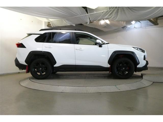 ＲＡＶ４ アドベンチャー　オフロードパッケージ　パワーウインドウ　ＴＶ　ＡＡＣ　アルミホイール　記録簿付　キーフリー　ＬＥＤランプ　クルコン　スマートキ　ミュージックプレイヤー接続可　運転席パワーシート　地デジ　横滑り防止装置　ＡＢＳ　盗難防止装置（5枚目）