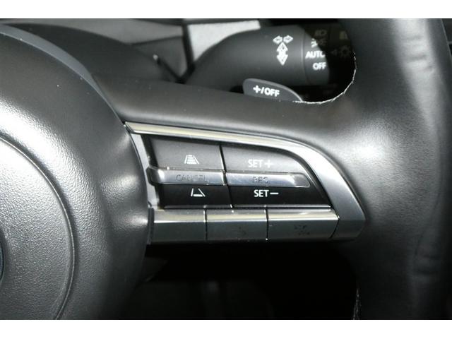 �n���h���̉E���ɃX�e�A�����O�X�C�b�`���t���Ă��܂�