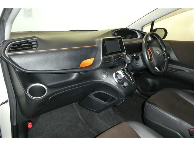 シエンタ ハイブリッドＧ　クエロ　地デジＴＶ　盗難防止　横滑り防止　ＬＥＤライト　クルコン　スマートキー　ＥＴＣ　バックモニタ　ＤＶＤ　オ－トエアコン　メモリ－ナビ　エアバッグ　３列シート　ナビ＆ＴＶ　ＡＢＳ　ウォークスルー（11枚目）