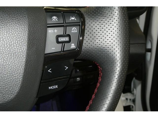 �X�e�A�����O�E���ɃN���[�Y�R���g���[���X�C�b�`�E�k�s�`�i���[���g���[�V���O�A�V�X�g�j�X�C�b�`�E�I�[�f�B�I����X�C�b�`���t���Ă��܂��B