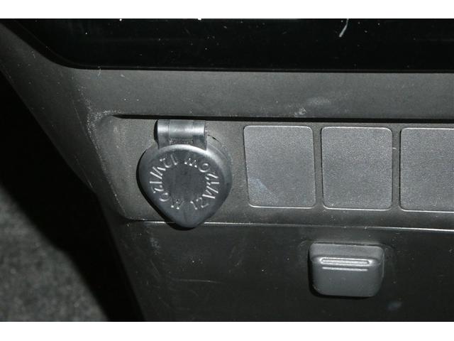 �P�Q�u�^�P�Q�O�v�̃A�N�Z�T���[�\�P�b�g���t���Ă��܂��B