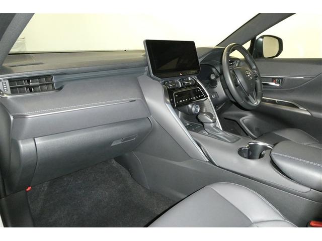 ���ʂ��̂悢��������Ƃ������E�ŁA�N�ł��^�]���₷���ł��B�^�]�̂��₷���͔��ɂ����ɂ��q����܂����