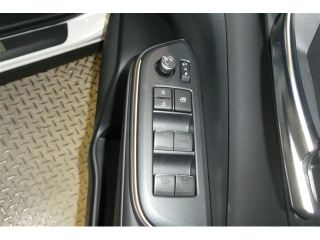 �^�]�ȑ��̃t�����g�h�A�ɑS�h�A�̃p���[�E�B���h�E�J�X�C�b�`�ƃE�B���h�E���b�N�X�C�b�`�ƃh�A���b�N�X�C�b�`�Ɠd���i�[���h�A�~���[�̑���X�C�b�`���L��̂Ŏ茳�Ń~���[�������ł���̂ŕ֗��ł��B