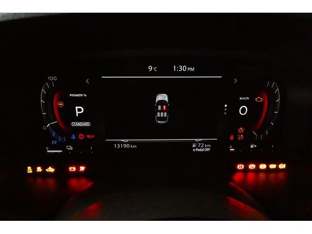 �X�s�[�h���[�^�[���̌x�����^�\������_��������Ԃł��B