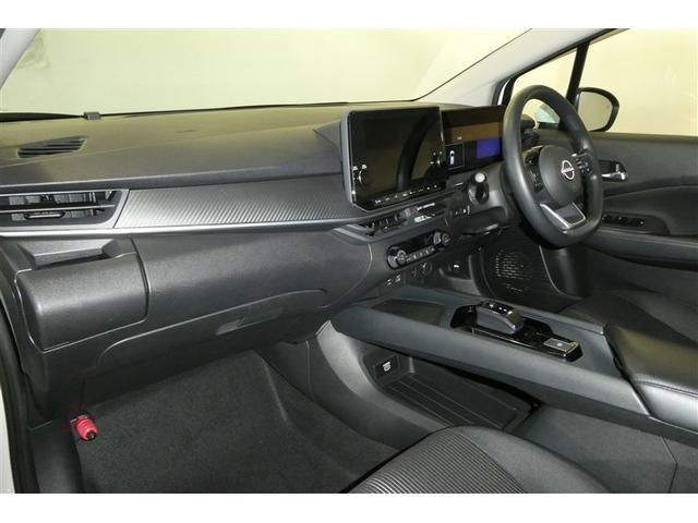 ���ʂ��̂悢��������Ƃ������E�ŁA�N�ł��^�]���₷���ł��B�^�]�̂��₷���͔��ɂ����ɂ��q����܂����