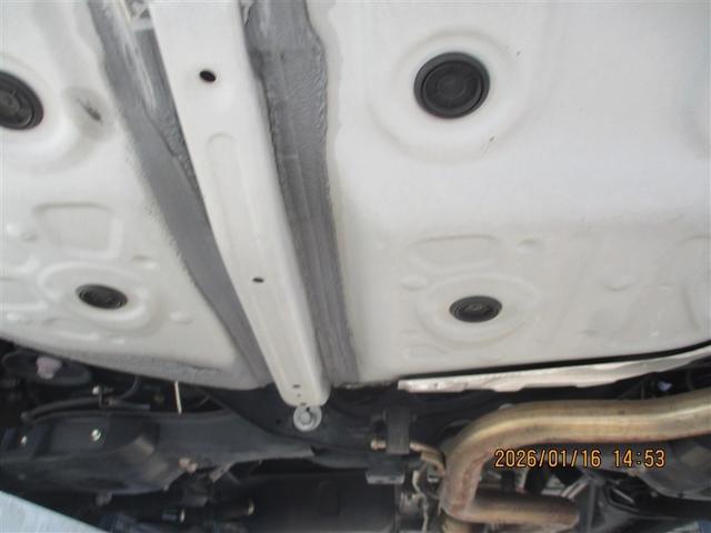 アルファード 2.5S Cパッケージ DVD再生機能 両側PSD 電動パワーシート バックモニタ- 地デジTV ナビ&TV アルミホイール 横滑り防止機能 AC100V電源 クルコン LEDヘッドライト スマキー エアロ セキュリティ(40枚目)