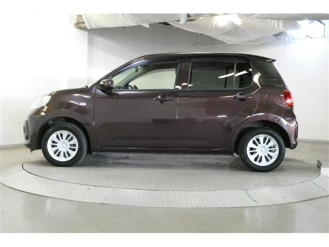 パッソ Ｘ　ＬパッケージＳ　リヤカメラ　フルフラット　横滑防止装置　ｉ－ｓｔｏｐ　盗難防止　メディアプレイヤー接続　ワンセグテレビ　オートエアコン　ベンチ　キーレスエントリー　ナビＴＶ　運転席エアバッグ　メモリナビ　ＡＢＳ（4枚目）