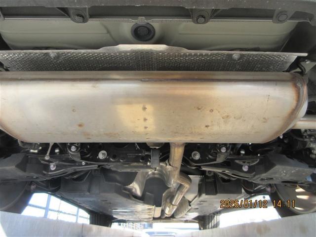 ハリアー Ｚ　クルーズＣ　ドライブレコーダ　Ｂカメラ　イモビ　ナビＴＶ　アルミホイル　ＥＴＣ車載器　ＥＳＣ　メディアプレイヤー接続　エアバッグ　スマートキー　オートエアコン　キーフリー　サイドエアバッグ　ＡＢＳ（40枚目）