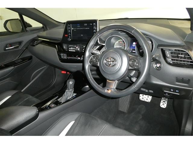 �X�^�C���b�V���ȃf�U�C���̃C���p�l�B�e����X�C�b�`�͎g���₷���ʒu�ɔz�u����Ă܂��B