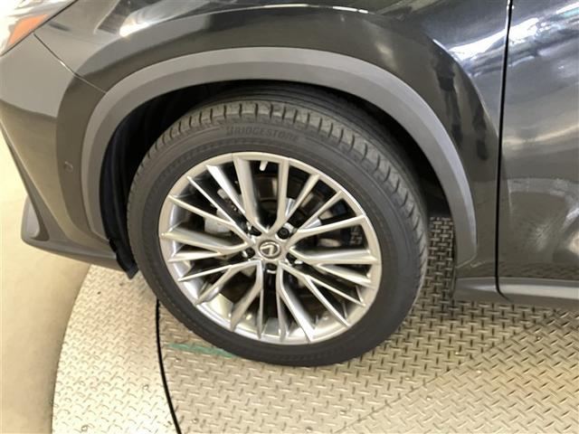 �X�|�[�e�B�Ȉ�ۂ�^���鏃���z�C�[���ł��B�ǂ��܂ł������Ă��������Ȃ�悤�ȃf�U�C���ł��ˁ�