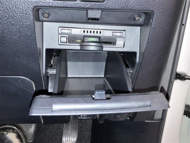 アルファード ２．５Ｓ　タイプゴールドＩＩ　１００Ｖ　アルミ　フルフラット　地デジ　ＤＶＤプレーヤー　後カメラ　ＬＥＤライト　リアエアコン　クルーズコントロール　ダブルサンルーフ　３列　エアロ　ナビ＆ＴＶ　盗難防止　エアバッグ　キーレス　ＡＢＳ（32枚目）