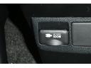 コンソルボックスの後部にAC100V/100Wのアクセサリーコンセントが付いています