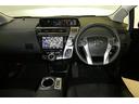 運転席周りのレイアウトをご覧ください。ナビゲーションが綺麗に装着されすっきり収まってますね!