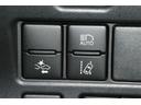 オートマチックハイビームスイッチ・PCS(プリクラッシュセーフティーシステム)スイッチ・LDA(レーンディパーチャーアラート)スイッチです