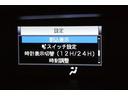スピードメーター内のディスプレイ部に安全装備の設定状態が表示されます。