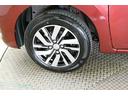 シルク　Ｇパッケージ　ＳＡＩＩ　盗難防止装置　キーフリーシステム　地デジ　オートエアコン　アルミホイール　ＬＥＤヘッドライト　ＥＴＣ　アイドリングストップ　ナビＴＶ　メモリーナビ　ＤＶＤ再生　横滑り防止機能　ベンチシート　サポカー（34枚目）