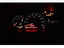 スピードメーター内の警告灯/表示灯を点灯した状態です。