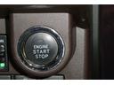 エンジン始動／停止ボタンです。