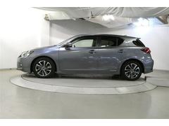 「中古車ハイブリッド保証」ハイブリッド機構を無償で保証します。保証期間は、初度登録年月から１０年、またはロングラン保証が終了後３年間。ただし累計走行距離が２０万ｋｍ以内です。 4