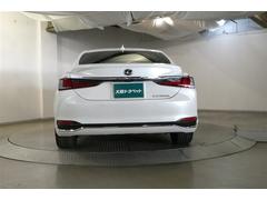 バックカメラが付いているので後方確認が非常にしやすいです。今や運転初心者も熟練者も必須装備！ついていて損はないですね♪ 7