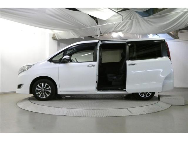 エスクァイア Ｇｉ　両側Ｐドア　スマートキーＰスタート　リアカメラ　アイドリングＳＴＯＰ　ＥＴＣ車載器　オートエアコン　イモビライザー　オートクルーズコントロール　キーレス　ナビＴＶ　ＡＢＳ　３列　メモリナビ　Ｗエアコン（5枚目）