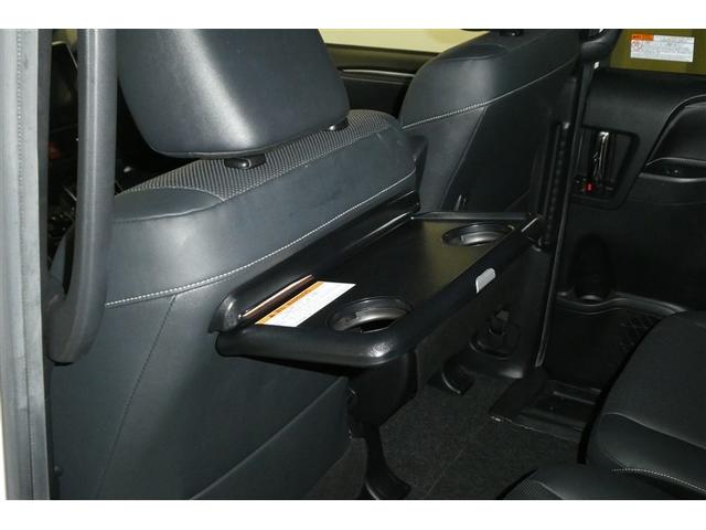 エスクァイア Ｇｉ　両側Ｐドア　スマートキーＰスタート　リアカメラ　アイドリングＳＴＯＰ　ＥＴＣ車載器　オートエアコン　イモビライザー　オートクルーズコントロール　キーレス　ナビＴＶ　ＡＢＳ　３列　メモリナビ　Ｗエアコン（16枚目）