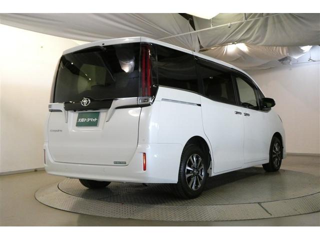 エスクァイア Ｇｉ　両側Ｐドア　スマートキーＰスタート　リアカメラ　ＡＵＸ　アイドリングＳＴＯＰ　ＥＴＣ車載器　オートエアコン　イモビライザー　オートクルーズコントロール　キーレス　ナビＴＶ　ＡＢＳ　３列　メモリナビ（8枚目）