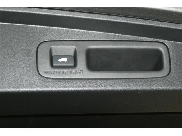 ステップワゴン ｅ：ＨＥＶスパーダ　アルミ　デュアルエアコン　フルオートエアコン　メモリナビ　ＥＳＣ　キーフリー　ＬＥＤヘッドランプ　イモビ　ＡＢＳ　リアカメラ　スマートキ　クルーズコントロール　サイドカーテンエアバック　３列シート（10枚目）
