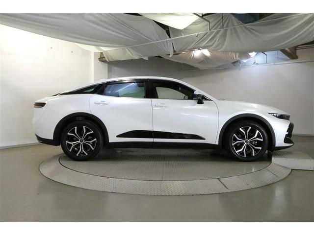 クラウンクロスオーバー Gアドバンスド 衝突軽減装置 フルセグテレビ クルコン 横滑防止装置 ドライブレコーダー LEDヘッドライト Bカメラ Pシート ETC オートエアコン AC100V電源 AUX エアバッグ 4WD キーレス ABS(5枚目)