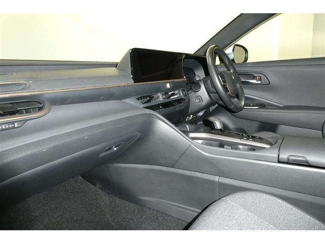 クラウンクロスオーバー Gアドバンスド 衝突軽減装置 フルセグテレビ クルコン 横滑防止装置 ドライブレコーダー LEDヘッドライト Bカメラ Pシート ETC オートエアコン AC100V電源 AUX エアバッグ 4WD キーレス ABS(12枚目)