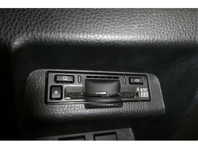 クラウンクロスオーバー Gアドバンスド 衝突軽減装置 フルセグテレビ クルコン 横滑防止装置 ドライブレコーダー LEDヘッドライト Bカメラ Pシート ETC オートエアコン AC100V電源 AUX エアバッグ 4WD キーレス ABS(27枚目)