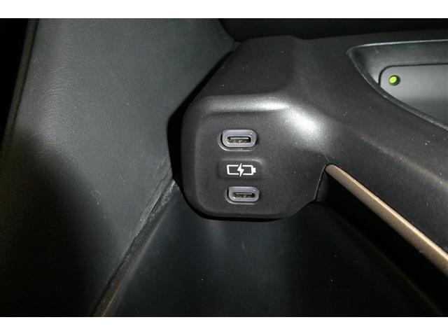 クラウンクロスオーバー Gアドバンスド 衝突軽減装置 フルセグテレビ クルコン 横滑防止装置 ドライブレコーダー LEDヘッドライト Bカメラ Pシート ETC オートエアコン AC100V電源 AUX エアバッグ 4WD キーレス ABS(32枚目)