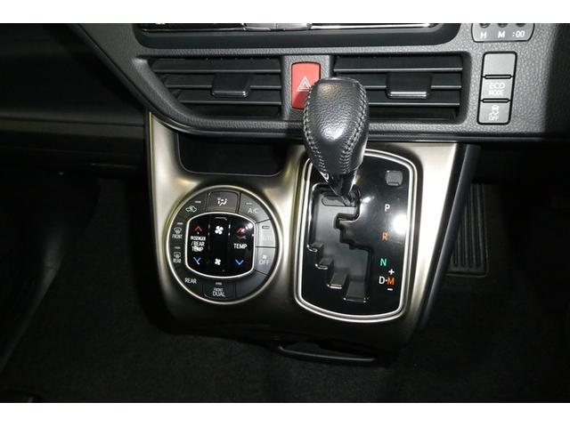 ノア Ｓｉ　地デジ　ＤＶＤ視聴可　ダブルエアコン　ＬＥＤヘットライト　ＥＴＣ付き　横滑り防止機能　ナビＴＶ　三列シート　ＡＷ　フルフラットシート　ＡＡＣ　パワーウインドウ　メモリーナビ　ＡＢＳ　ウォークスルー（29枚目）