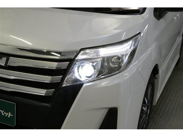 ノア Ｓｉ　地デジ　ＤＶＤ視聴可　ダブルエアコン　ＬＥＤヘットライト　ＥＴＣ付き　横滑り防止機能　ナビＴＶ　三列シート　ＡＷ　フルフラットシート　ＡＡＣ　パワーウインドウ　メモリーナビ　ＡＢＳ　ウォークスルー（35枚目）