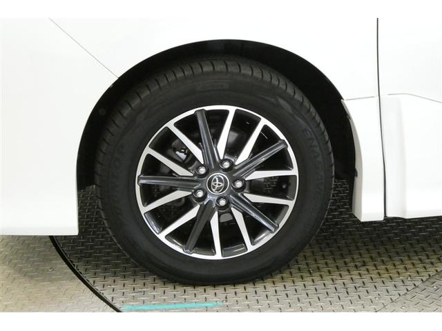 ノア Ｓｉ　地デジ　ＤＶＤ視聴可　ダブルエアコン　ＬＥＤヘットライト　ＥＴＣ付き　横滑り防止機能　ナビＴＶ　三列シート　ＡＷ　フルフラットシート　ＡＡＣ　パワーウインドウ　メモリーナビ　ＡＢＳ　ウォークスルー（36枚目）