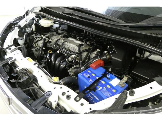 ノア Ｓｉ　地デジ　ＤＶＤ視聴可　ダブルエアコン　ＬＥＤヘットライト　ＥＴＣ付き　横滑り防止機能　ナビＴＶ　三列シート　ＡＷ　フルフラットシート　ＡＡＣ　パワーウインドウ　メモリーナビ　ＡＢＳ　ウォークスルー（37枚目）