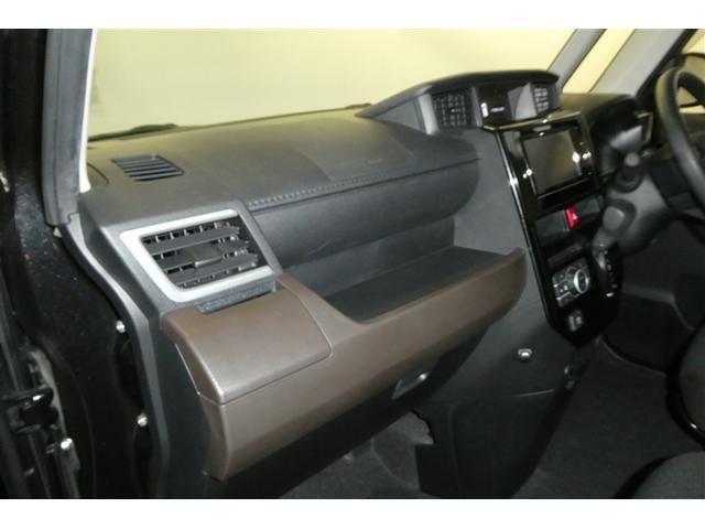 分かりやすく操作しやすい運転席まわりです☆