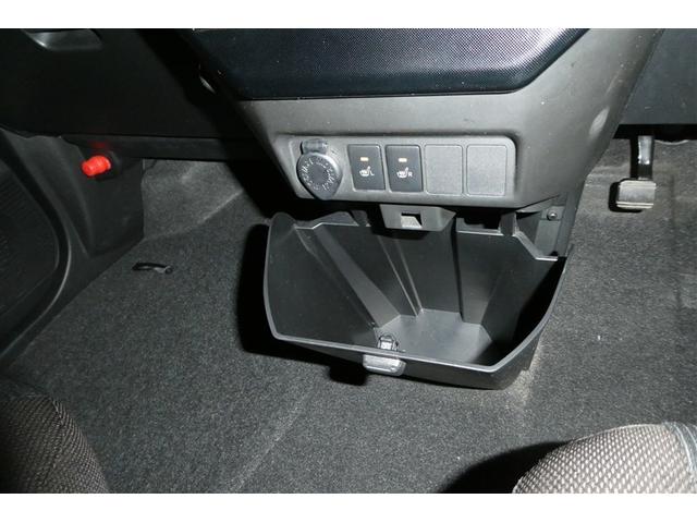 小物入れに便利な収納スペースございます！