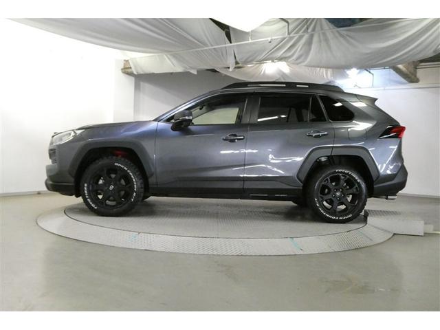 ＲＡＶ４ アドベンチャー　オフロードパッケージＩＩ　ＡＣ１００　横滑り防止装置　地デジ　衝突被害軽減ブレーキ　バックモニター　メモリーナビ　アルミホイール　オートクルーズコントロール　ＬＥＤヘッドランプ　フルタイム４ＷＤ　ミュージックプレイヤー接続可（4枚目）