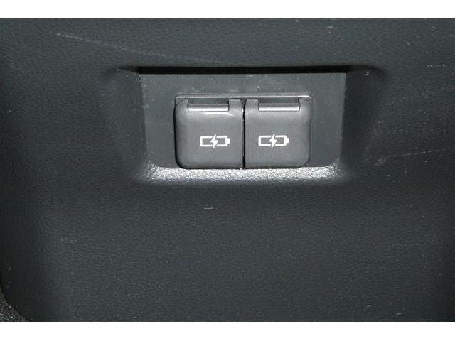 ＲＡＶ４ アドベンチャー　オフロードパッケージＩＩ　ＡＣ１００　横滑り防止装置　地デジ　衝突被害軽減ブレーキ　バックモニター　メモリーナビ　アルミホイール　オートクルーズコントロール　ＬＥＤヘッドランプ　フルタイム４ＷＤ　ミュージックプレイヤー接続可（31枚目）