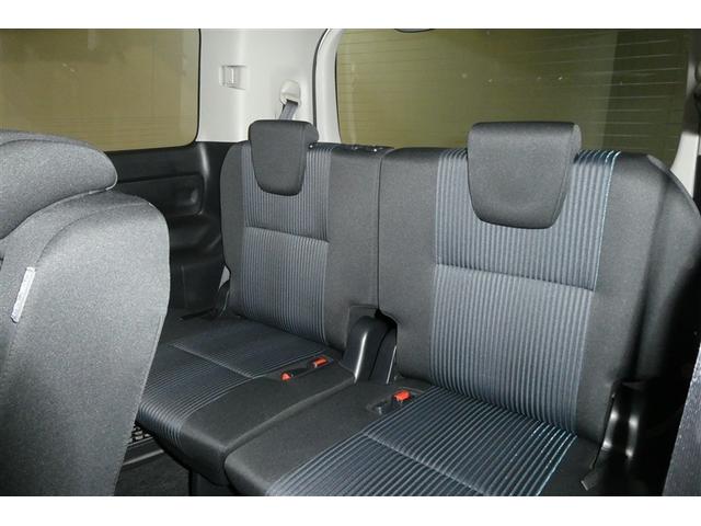 ノア Ｓｉ　プリクラッシュ　地デジ　ＤＶＤ視聴可　ダブルエアコン　ＬＥＤヘットライト　ＥＴＣ付き　横滑り防止機能　ナビＴＶ　三列シート　ＡＷ　フルフラットシート　ＡＡＣ　パワーウインドウ　メモリーナビ　ＡＢＳ（16枚目）