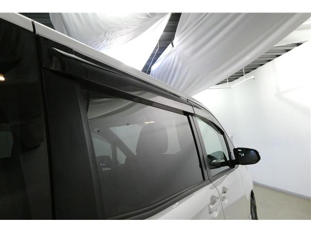 ノア Ｓｉ　プリクラッシュ　地デジ　ＤＶＤ視聴可　ダブルエアコン　ＬＥＤヘットライト　ＥＴＣ付き　横滑り防止機能　ナビＴＶ　三列シート　ＡＷ　フルフラットシート　ＡＡＣ　パワーウインドウ　メモリーナビ　ＡＢＳ（22枚目）