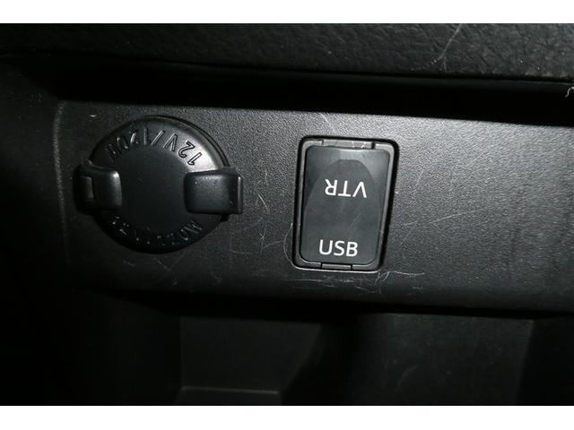 ノア Ｓｉ　プリクラッシュ　地デジ　ＤＶＤ視聴可　ダブルエアコン　ＬＥＤヘットライト　ＥＴＣ付き　横滑り防止機能　ナビＴＶ　三列シート　ＡＷ　フルフラットシート　ＡＡＣ　パワーウインドウ　メモリーナビ　ＡＢＳ（31枚目）