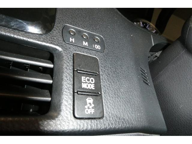 ノア Ｓｉ　プリクラッシュ　地デジ　ＤＶＤ視聴可　ダブルエアコン　ＬＥＤヘットライト　ＥＴＣ付き　横滑り防止機能　ナビＴＶ　三列シート　ＡＷ　フルフラットシート　ＡＡＣ　パワーウインドウ　メモリーナビ　ＡＢＳ（32枚目）