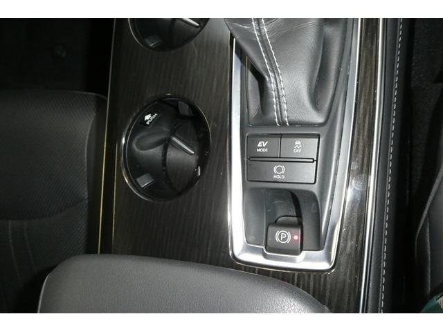 クラウンハイブリッド Ｇ　本革シート　アルミ　ＬＥＤヘッド　キーフリー　横滑り防止機能　ＤＶＤ　ＥＴＣ　オートエアコン　ＡＵＸ　ＡＢＳ　メモリナビ　盗難防止装置　エアバッグ　オートクルーズコントロール　ＡＣ１００Ｖ　ナビＴＶ（25枚目）