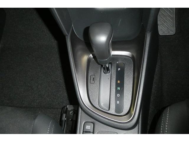 ヤリスクロス ハイブリッド　ＧＲスポーツ　ナビ・ＴＶ　衝突軽減　オートクルーズコントロール　ＬＥＤヘッド　フルセグ　Ｂカメラ　キーレス　スマートキー　メモリーナビ　イモビライザー　オートエアコン　横滑り防止装置　ミュージックプレイヤー接続可（31枚目）